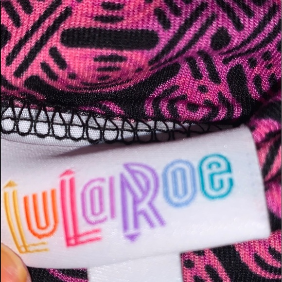 Lula Roe 👚 Sold - Picture 3 of 4